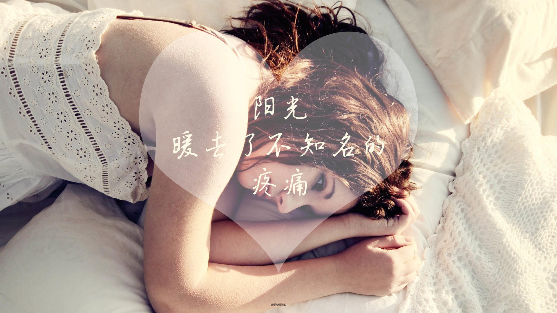 菲律宾男篮在东南亚运动会首场比赛中以52分优势击败新加坡队，展现出强劲实力。