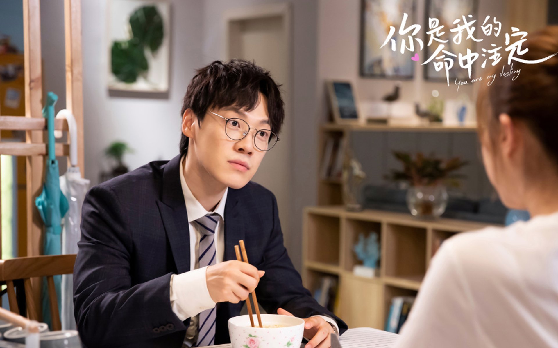 熊猫体育平台-逆流而上的勇气：新秀车手的坚持与突破，逆流而上的你车是什么牌子