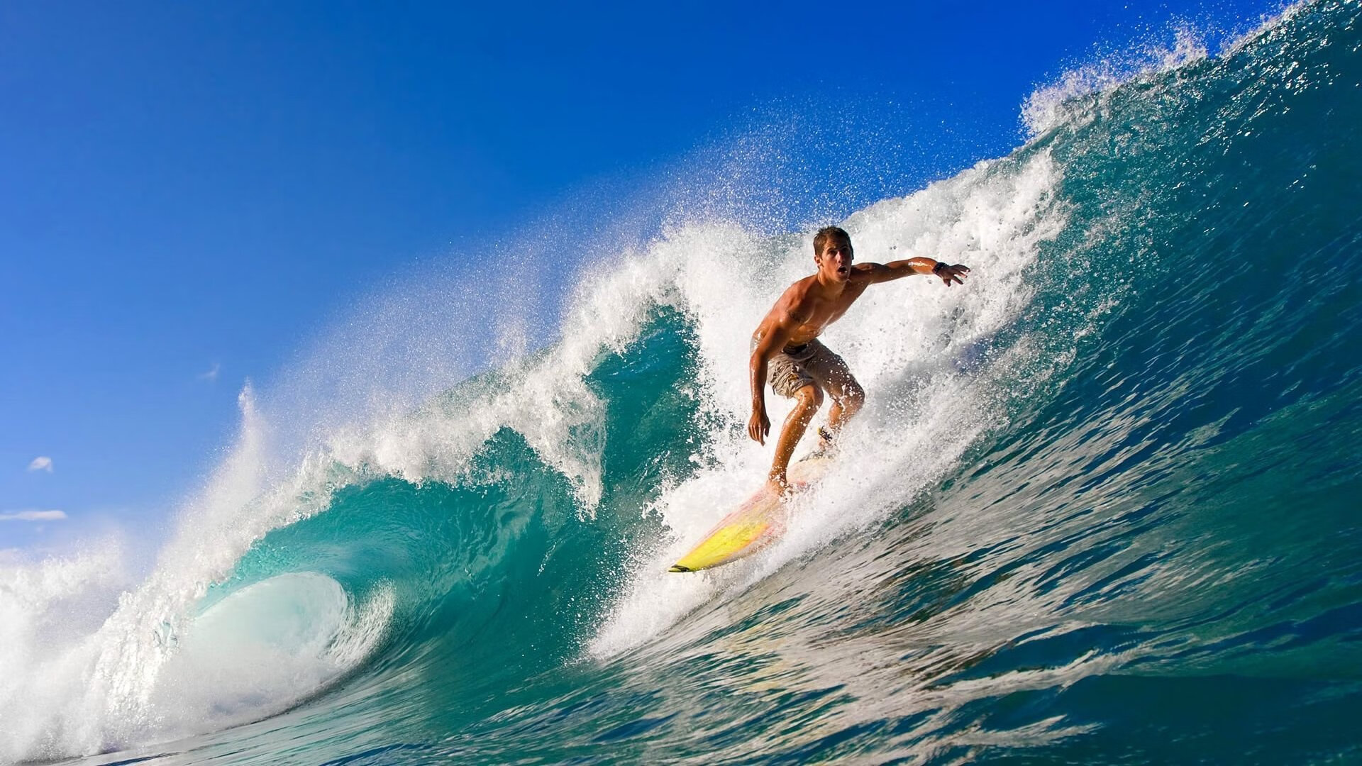 熊猫体育官方网站-“亲子互动新体验，牛仔3K亲子跑让香港街头充满欢声笑语”